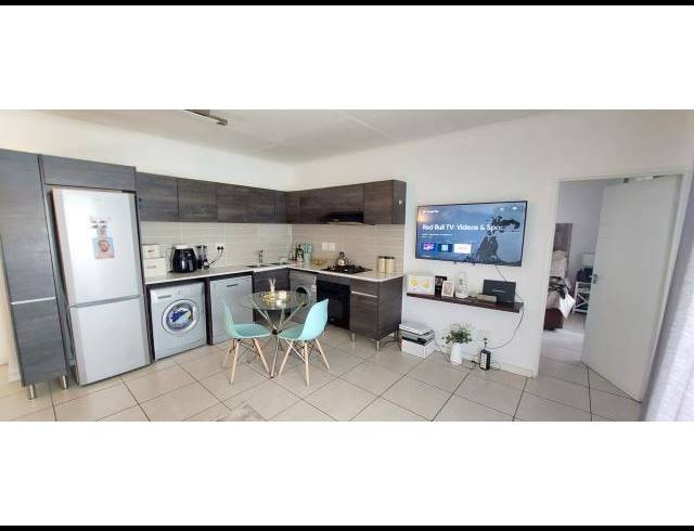 1 BEDROOM APARTMENT FOR SALE IN PETERVALE